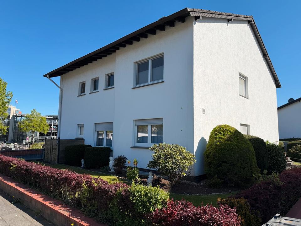 Thumbnail-Großzügiges Zweifamilienhaus