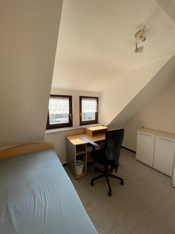 Thumbnail-Wunderschönes kleines Zimmer Nähe Musikfachschule wird frei