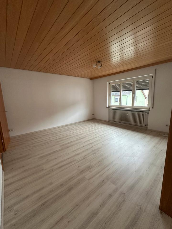 Thumbnail-4 Zimmerwohnung in Albstadt Tailfingen 95qm - zentral