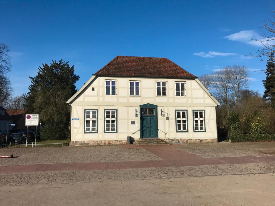 Thumbnail-Gemütliche und Lichtdurchflutete 3 Raum Wohnung am Schlosspark
