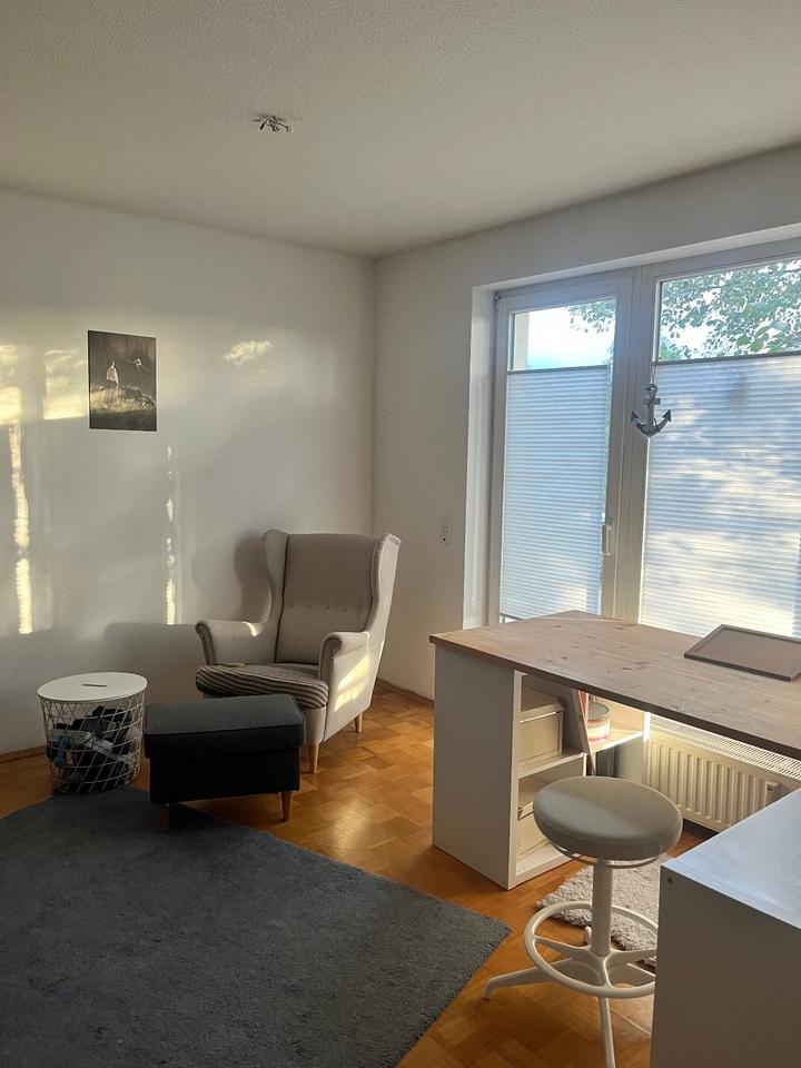 Thumbnail-1-Raum-Wohung mit Balkon - ländlich gelegen