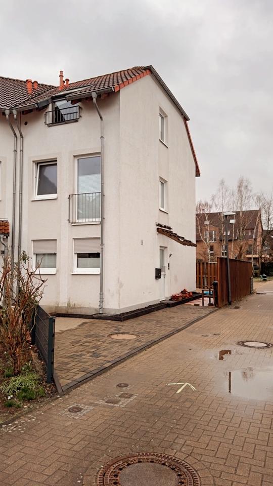 Thumbnail-5-Zimmer Reiheneckhaus in Köln mit Garage, Stellplatz, Garten