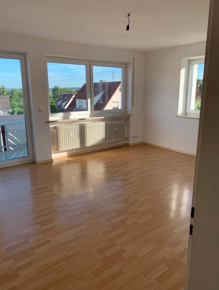 Thumbnail-4-Zimmer-Wohnung mit Balkon in HennhofenAltenmünster
