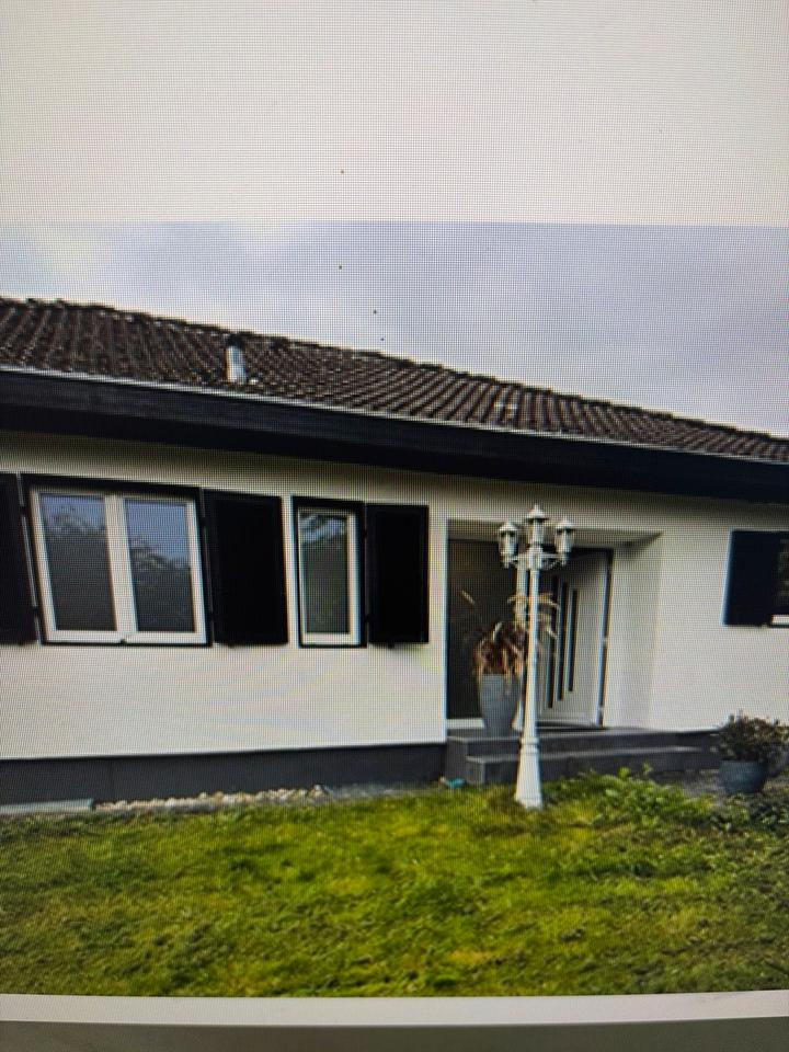 Thumbnail-Zwangsversteigerung Bungalow mit 901qm Grundstück