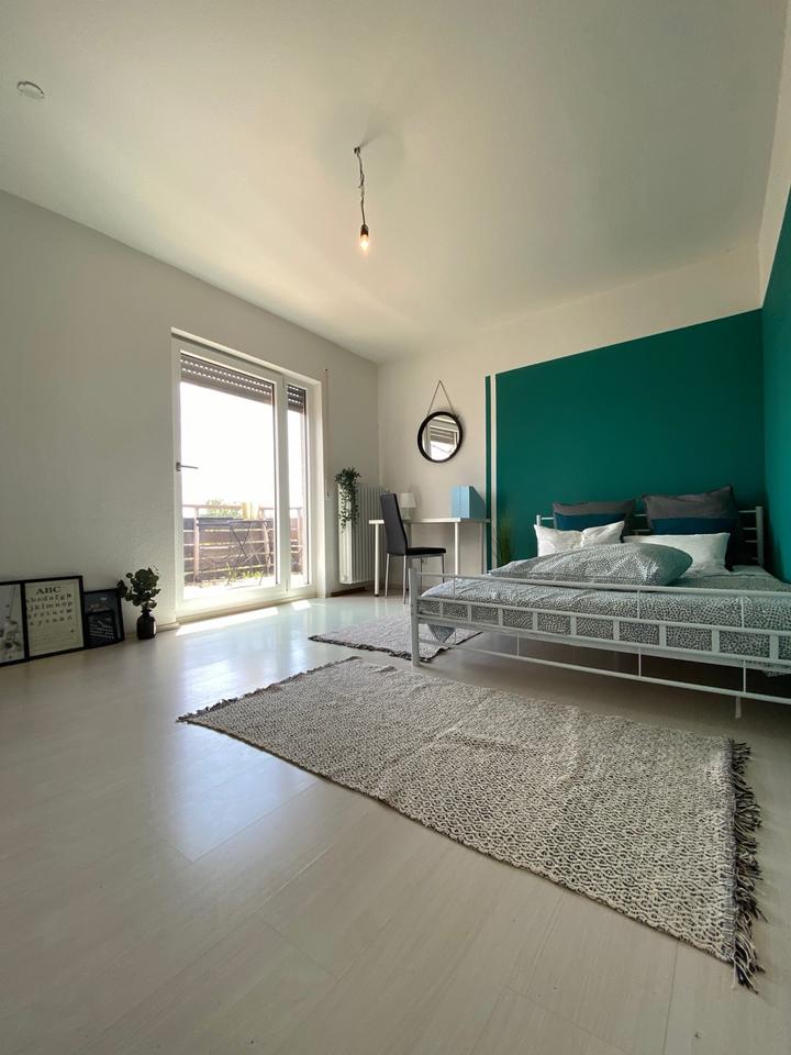 Thumbnail-Großes Zimmer mit Balkon in der Nähe von Stuttgart Mitte