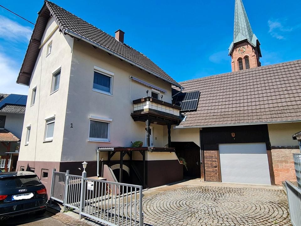 Thumbnail-Einfamilienhaus mit Ausbaureserve, Ökonomiegebäude, großer Garten