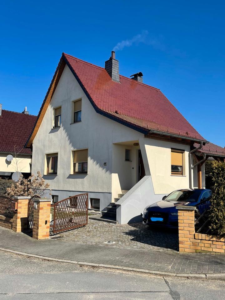 Thumbnail-Familienfreundliches modernes Haus mit Doppelgarage