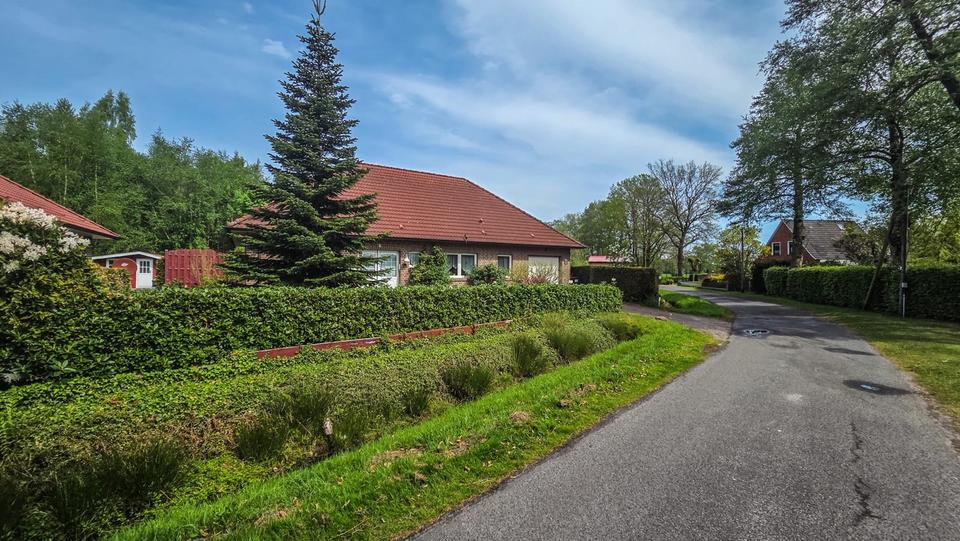 Thumbnail-Schönes freistehendes Walmdach Bungalow