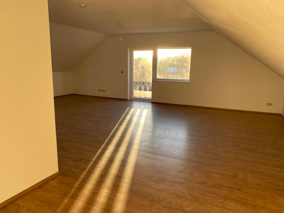 Thumbnail-125qm Wohnung EBK Balkon Parkplatz