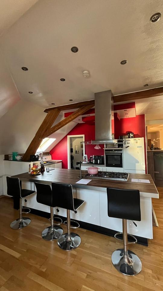 Thumbnail-Hochwertige Dachgeschoss-Maisonettewohnung