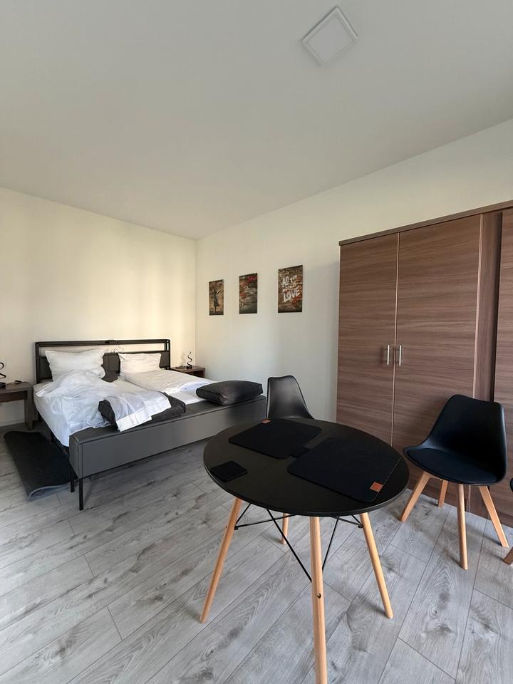 Thumbnail-Möblierte Familien-Hotelzimmer nach Kernsanierung