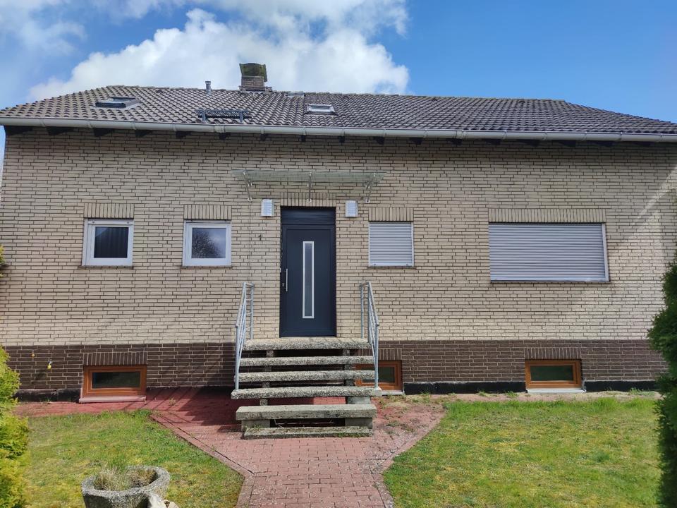 Thumbnail-Familienhaus inkl 5 Zimmer+2 Bäder+Terrasse+Garage+großes Grund