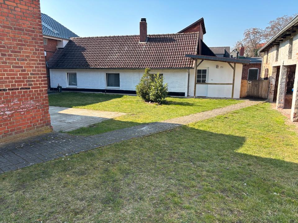 Thumbnail-2,5 Zimmer Wohnung 65 qm