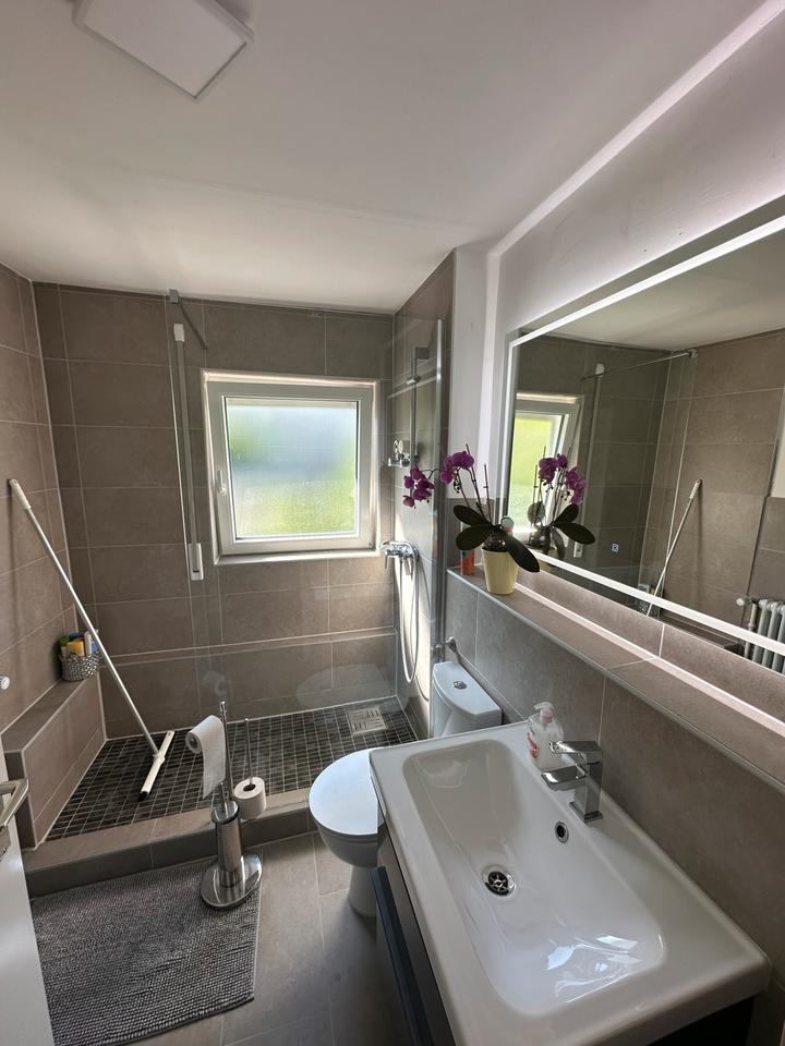 Thumbnail-Miete (warm) S-Süd 1-Zi Wohnung - möbliert mit neuer Küche & Bad