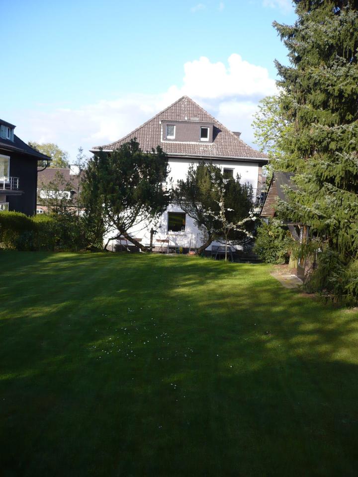 Thumbnail-Freistehendes Stadthaus mit großem Grundstück