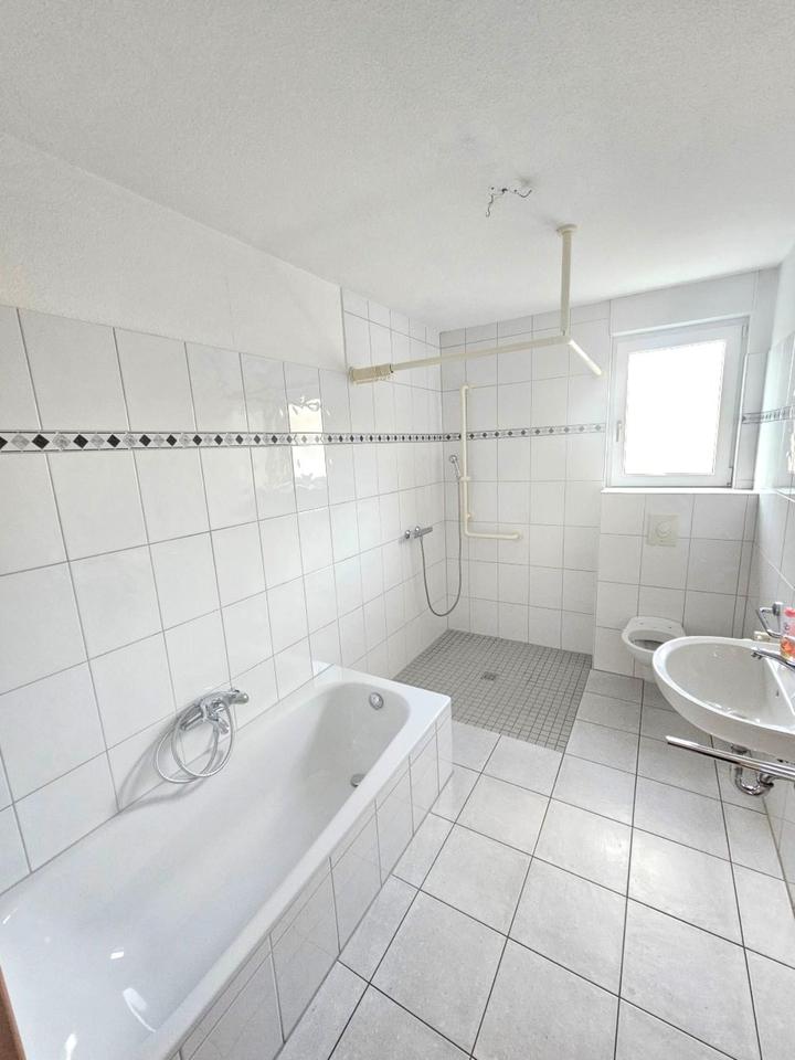 Thumbnail-3 Zimmer-Wohnung 82 qm EG nähe Musikschule ab 01.01.2026