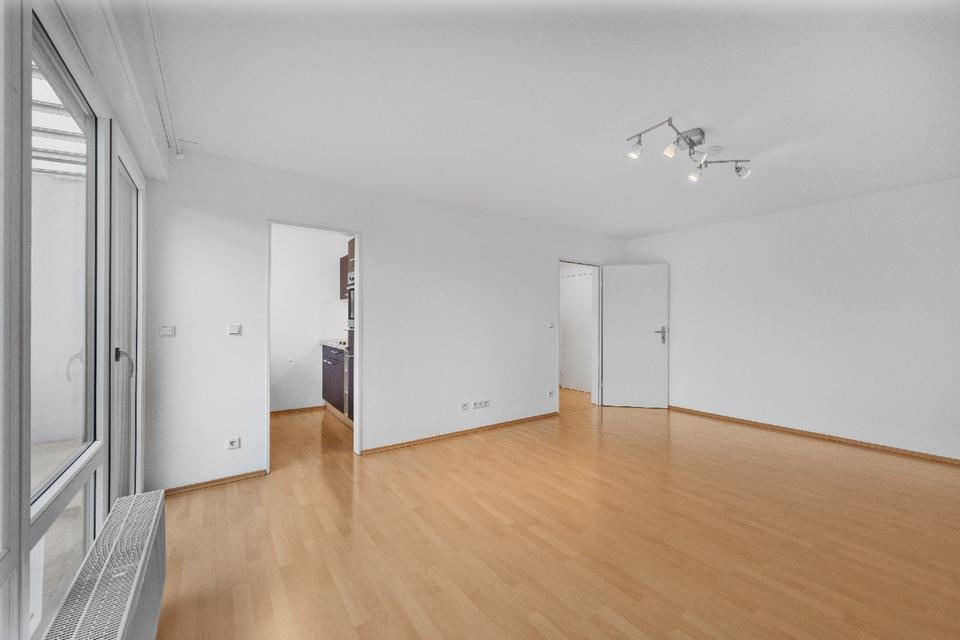 Thumbnail-Charmante 1-Zimmer-Wohnung mit Balkon – 300 m zur U6 Großhadern