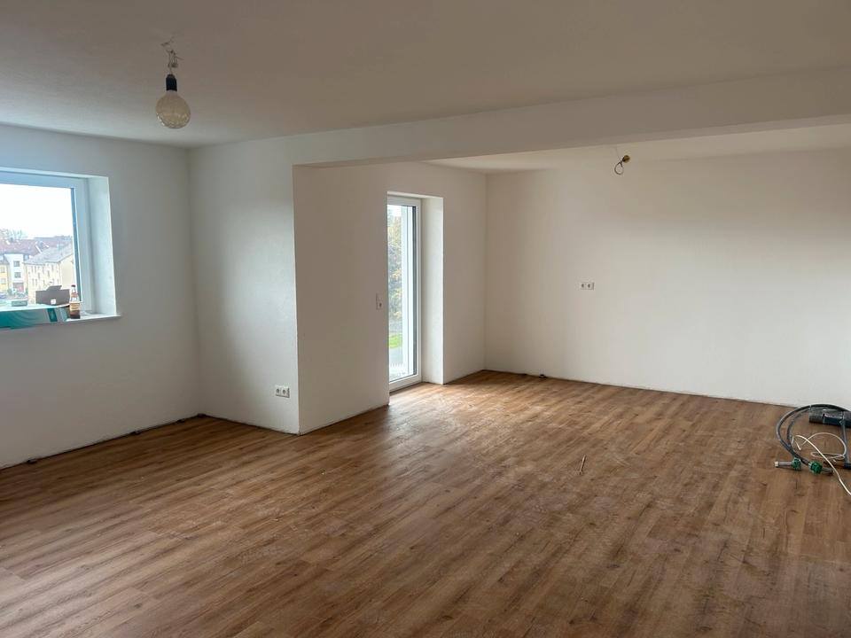 Thumbnail-Helle Wohnung mit Balkon in Bad Neustadt - Erstbezug