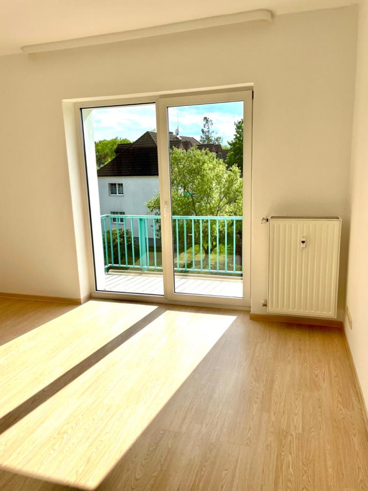 Thumbnail-SEHR SCHÖNE NEU RENOVIERTE 2 ZIMMER RAUM WOHNUNG MIT BALKON!