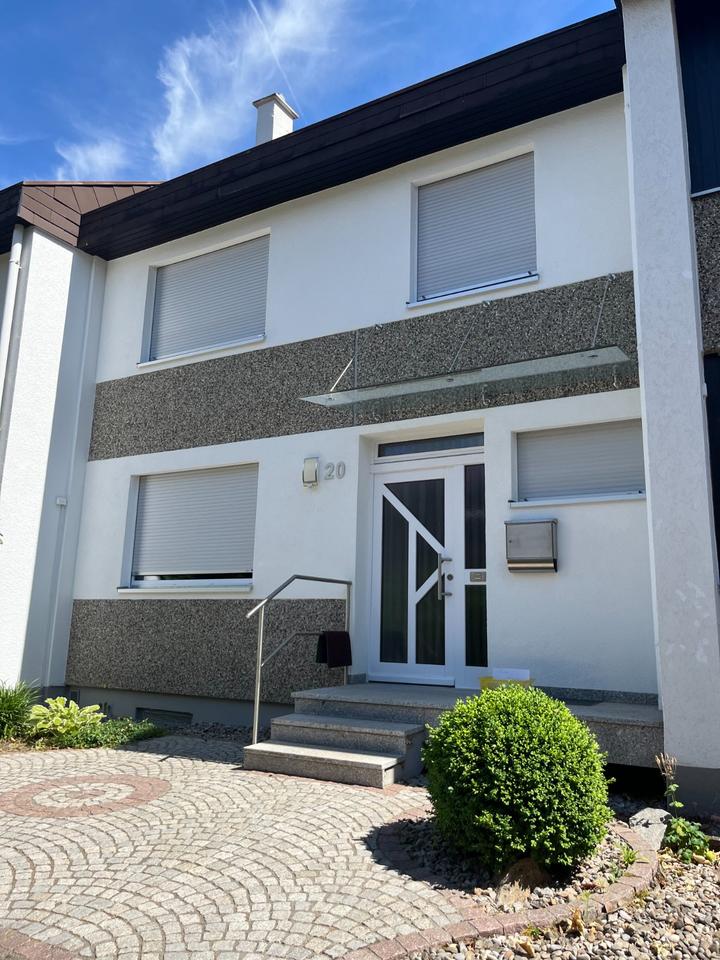 Thumbnail-Gepflegtes 5-Zimmer-Reihenhaus in Weil am RheinHaltingen