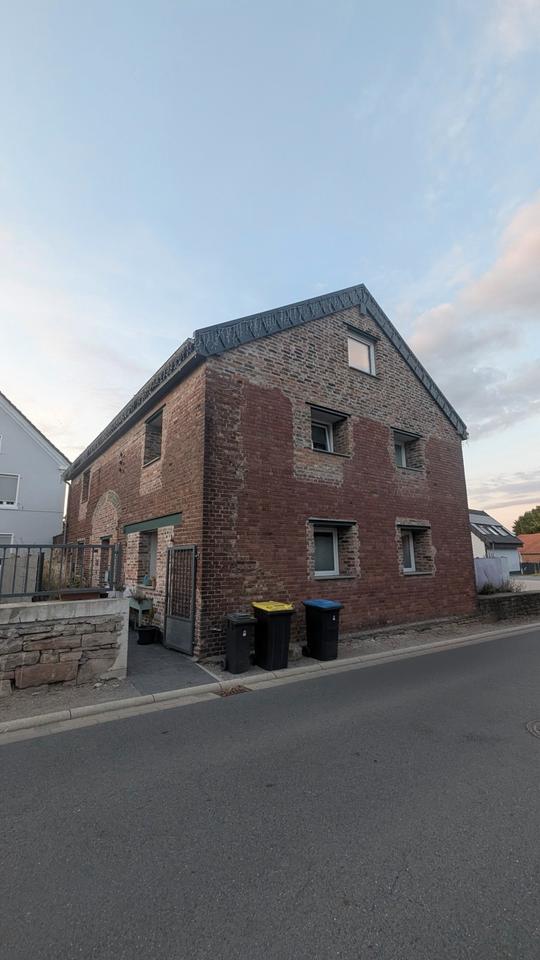 Thumbnail-Doppelhaushälfte - 3 Zimmer - 110qm zur Miete - Kernsaniert