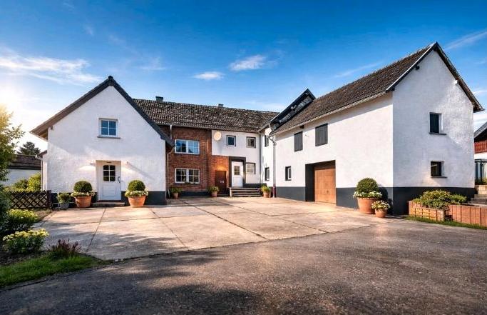 Thumbnail-Hofanlage 2 Häuser + Scheune+ XXL Garage = riesiges Potential ✨