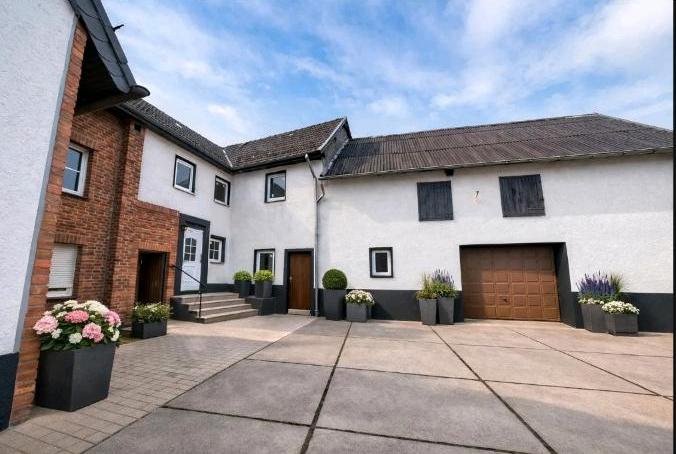 Thumbnail-Haus mit Scheune und XXL Garage - viel Potential 45 min bis Köln