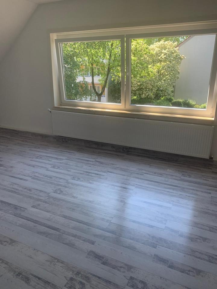 Thumbnail-Bremen Huchting 2 Zimmer Wohnung Kern Saniert.