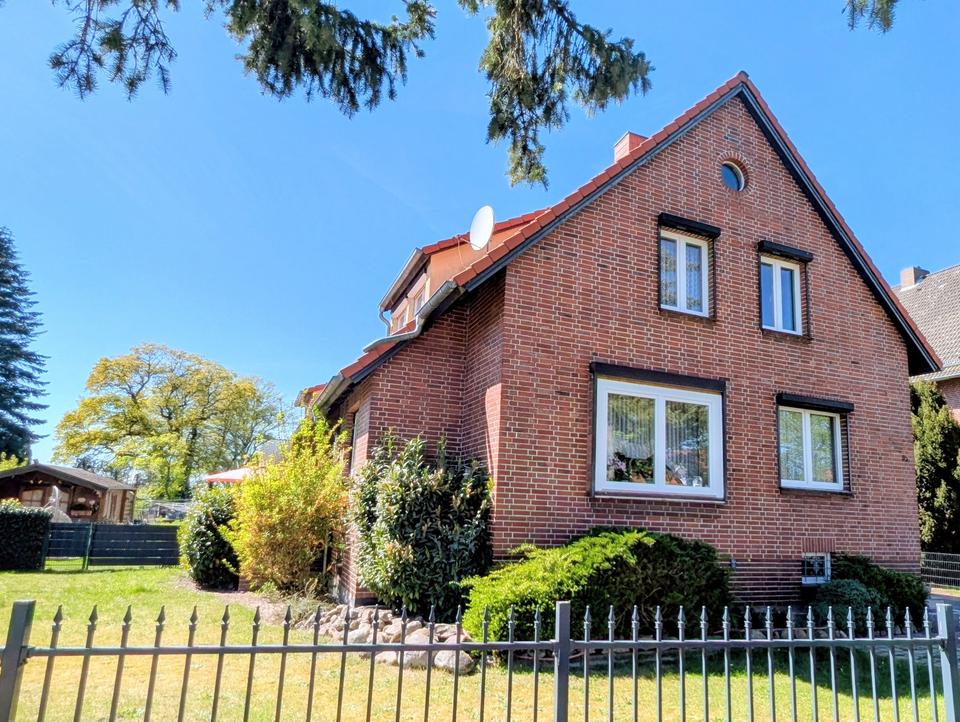 Thumbnail-2-Familienhaus 911 m² Grdst. in GarbsenOsterwald provisionsfrei