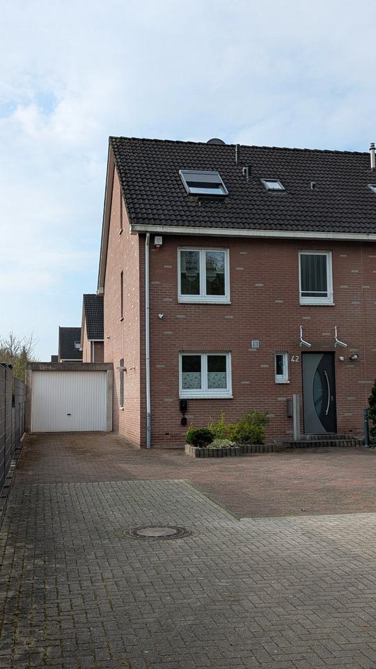 Thumbnail-Provisionsfrei: modernes Reihenendhaus mit Garage, Solar uvm.