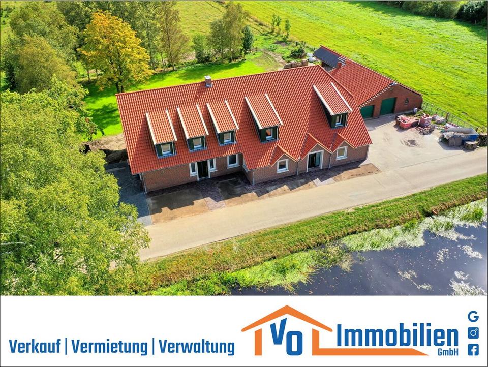 Thumbnail-Erstbezug: Extravagante Dachgeschosswohnung mit Einbauküche und Loggia in Kanallage von Spetzerfehn