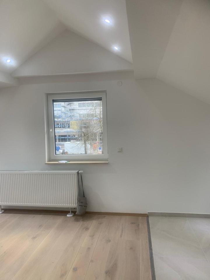 Thumbnail-2,5 Zimmer DG-Wohnung in Traunreut