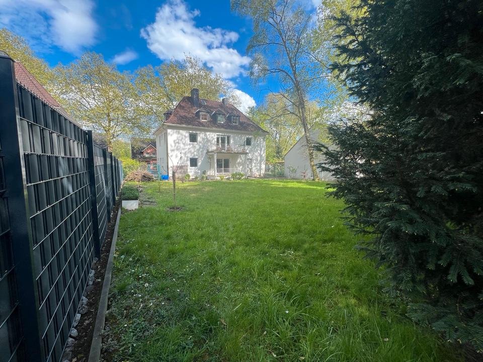 Thumbnail-Freistehendes Haus, Tolle Nachbarschaft, großes Grundstück