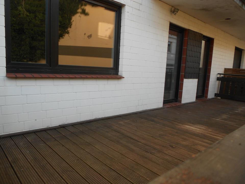 Thumbnail-Gemütliche, großzügige Wohnung, Erdgeschoß, geräumige Terrasse in zentraler Lage von HalleWestf.