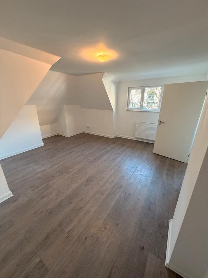 Thumbnail-***Sanierte 2-Zimmer-Wohnung in Wuppertal am Katernberg***