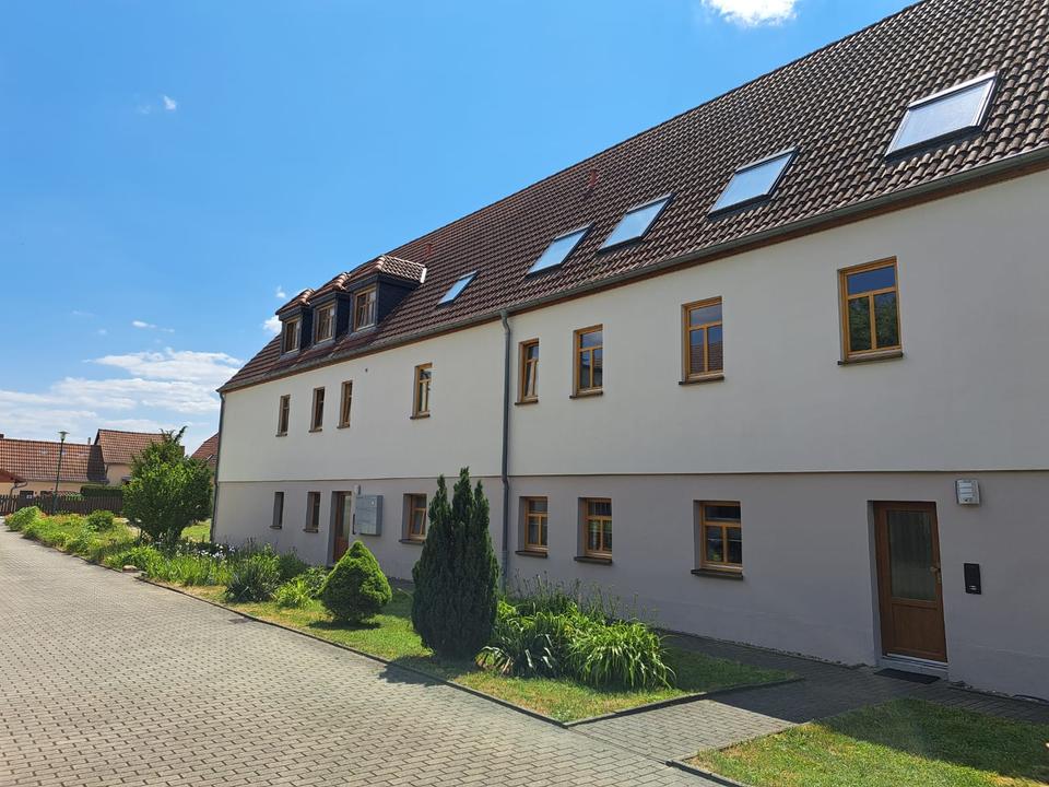 Thumbnail-Helle schöne 1-Raum-Wohnung im 1. OG mit Stellplatz – offen und modern