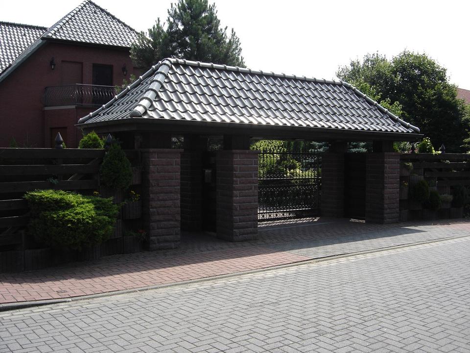 Thumbnail-Zweifamilienhaus mit großem Grundstück, PV & Solar