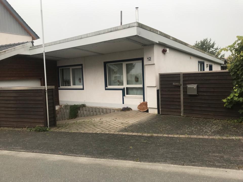 Thumbnail-Bungalow mit Gewerbefläche