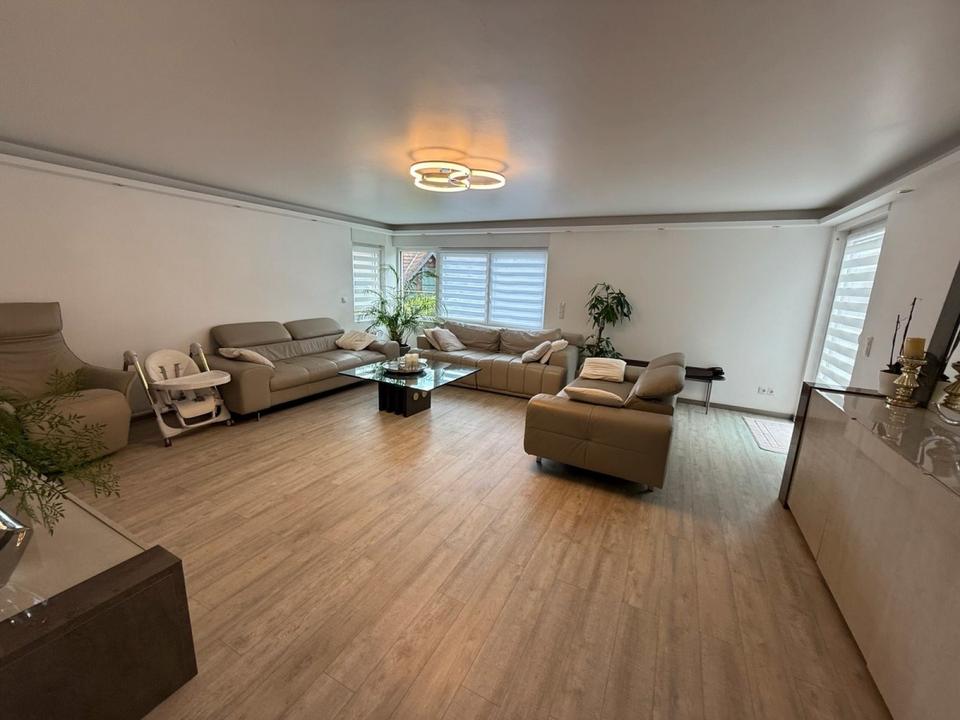 Thumbnail-4,5 Zimmer Souterrain-Wohnung mit eigenem Garten in Bonn-Mehlem