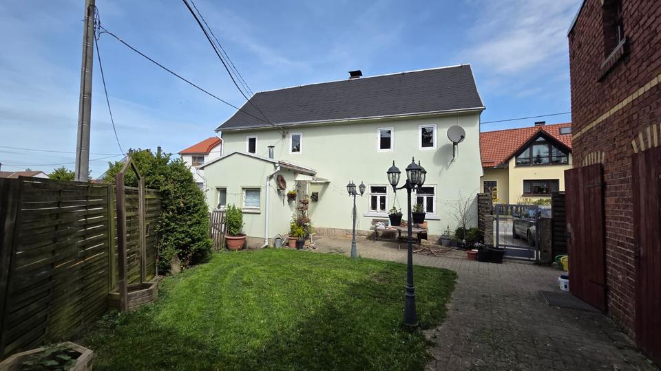 Thumbnail-Gemütliches EFH in Auerbach-Rebesgrün – 1.125 m² Grundstück