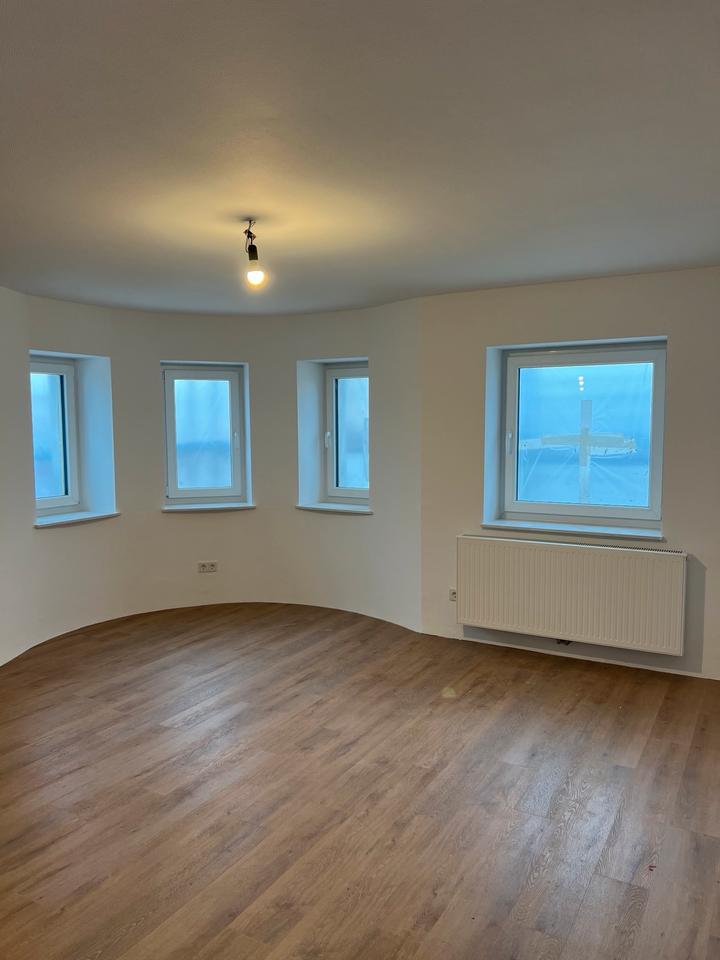Thumbnail-Erstbezug nach Sanierung - Frisch renovierte 2,5-Zimmer-Wohnung