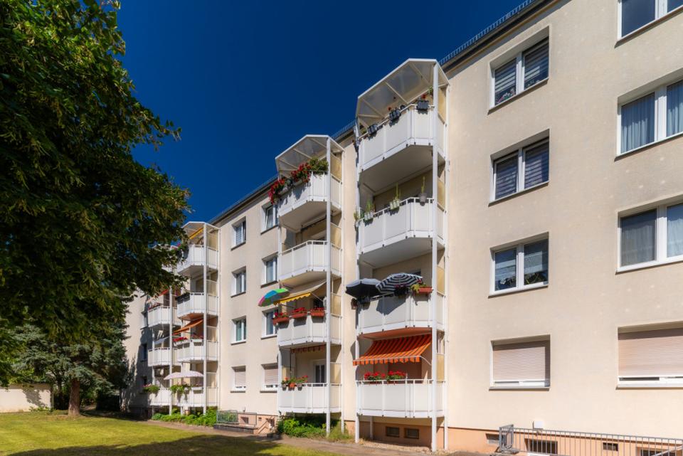 Thumbnail-Wir sanieren für Sie! 3 Zimmer-Wohnung mit Balkon in Merseburg Nord