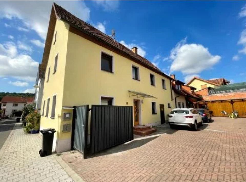 Thumbnail-Doppelhaushälfte mit 6 Zimmern in 97618 Hollstadt