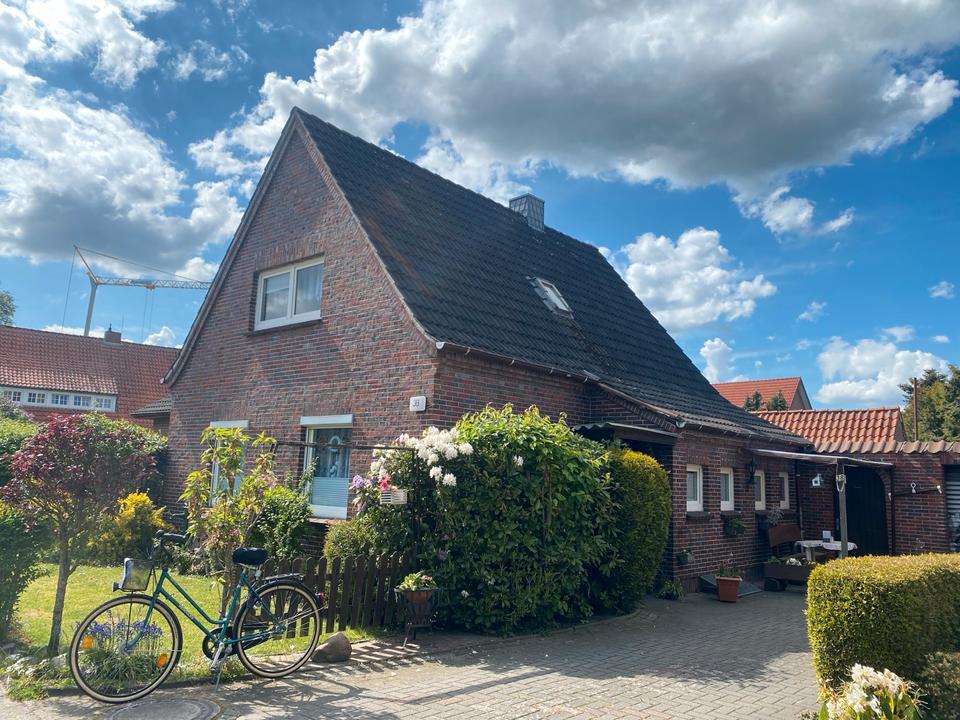 Thumbnail-Einfamilienhaus mit 5 Zimmern in Westerstede – sofort verfügbar