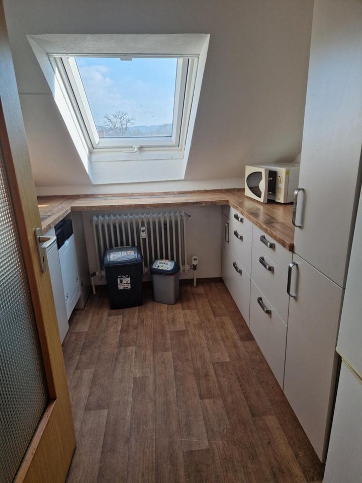 Thumbnail-Möbliertes Zimmer in 2er WG auf Zeit zu vermieten