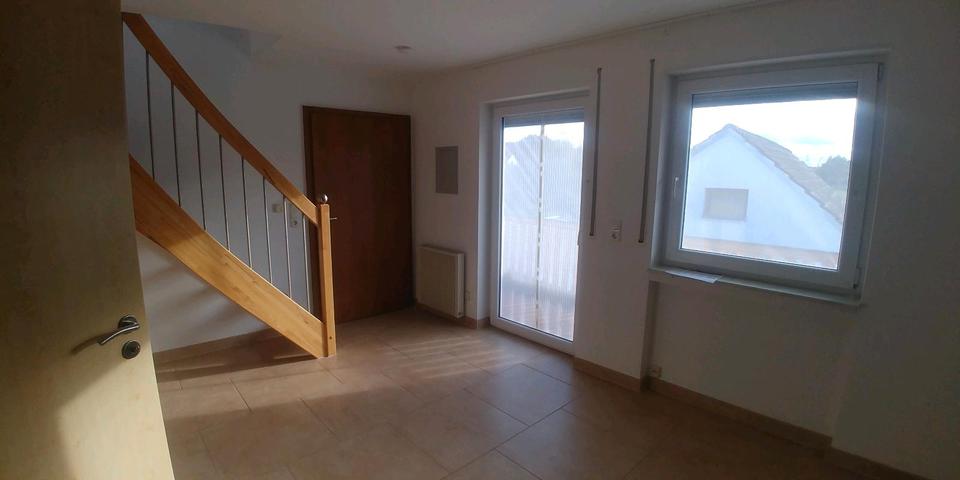 Thumbnail-2 Zimmerwohnung in Schiltberg zu vermieten.