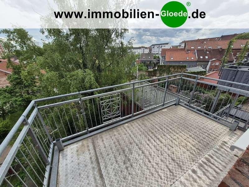 Thumbnail-Sommer auf dem Balkon - 1,5-Raum-Wohnung im 3.OG mit Einbauküche ab Mai frei - Stollbergstraße