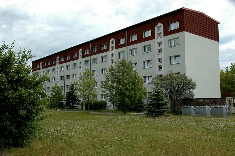 Thumbnail-3-Raum-Wohnung Colditz Thumirnicht mit Balkon