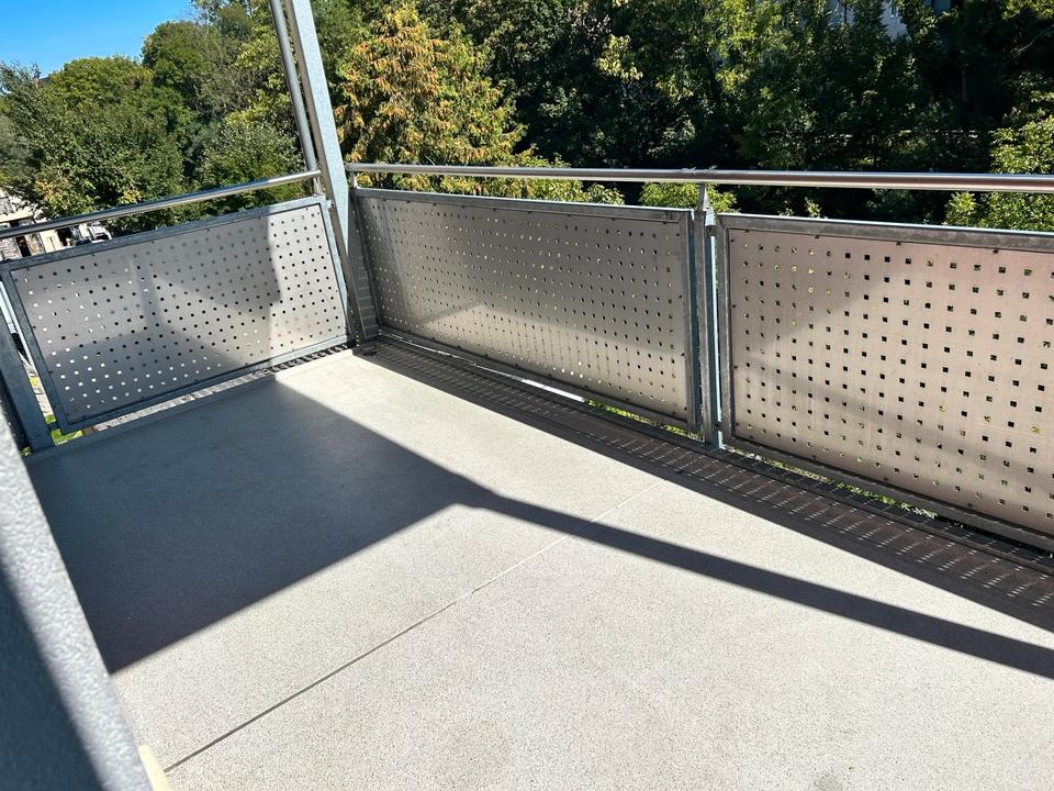 Thumbnail-Vollständig renovierte 4 Zimmer Wohnung mit Blick auf die Wertach