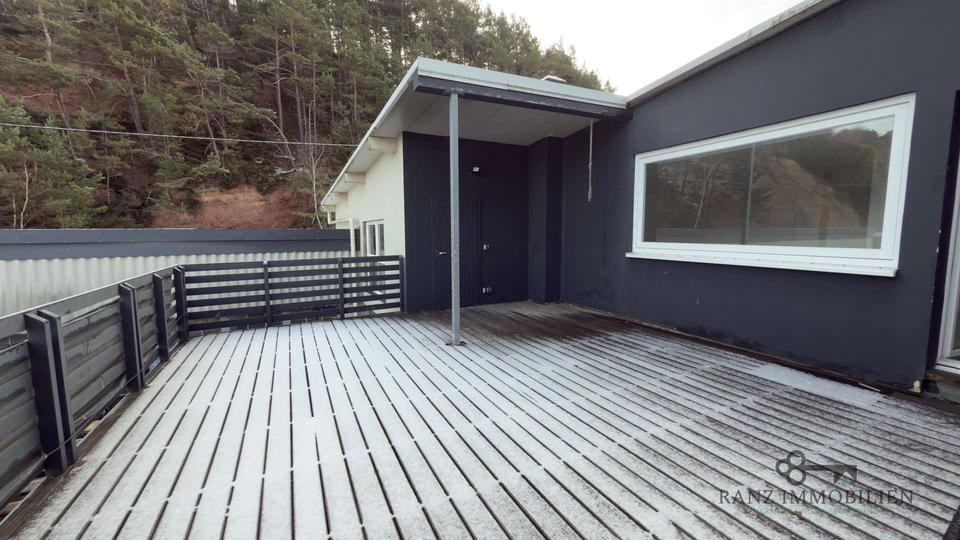 Thumbnail-Großzügige 4-Zimmer-Etagenwohnung mit zwei Bädern in ruhiger Wohnlage von Kall